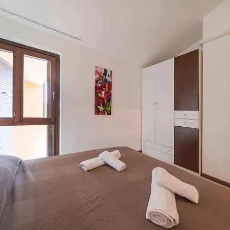 Apartment La Palma Mit Poolblick Lazise